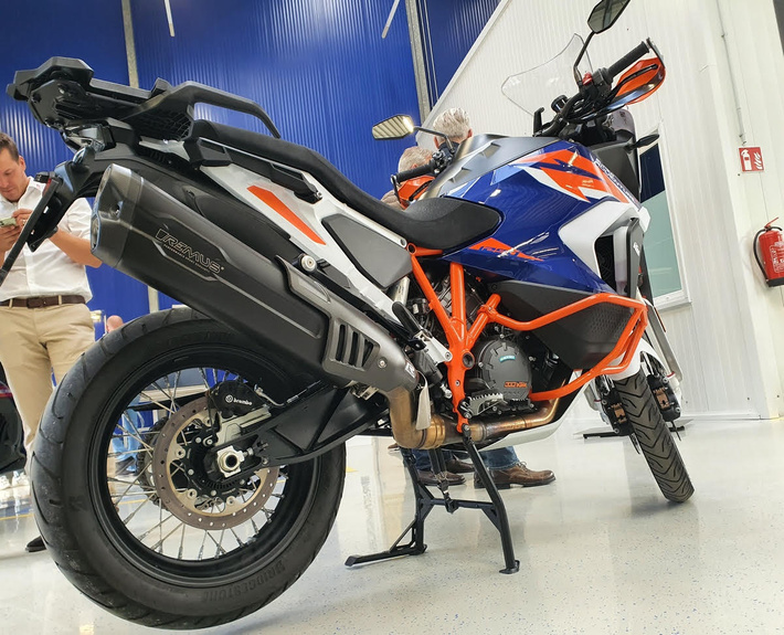 Tlumi vfuku Remus 8 2.0 ern na KTM