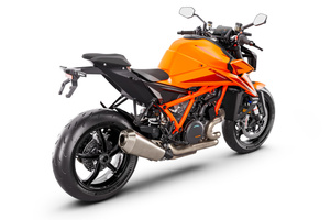 1390 Super Duke R EVO Orange 2024 TECH PACK