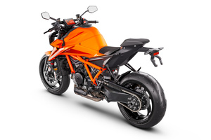 1390 Super Duke R EVO Orange 2024 TECH PACK
