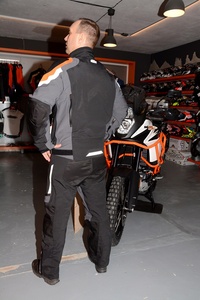 Silniční moto kalhoty APEX Pants M/32 - poslední kus