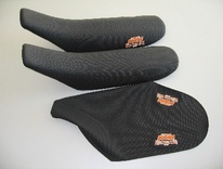SEAT COV.BLACK WITHOUT LOGO 05