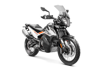 ADVENTURE WHITE 2019