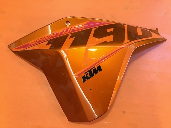 SPOILER nádrže levý 1190 Adventure 2015/2016 orange