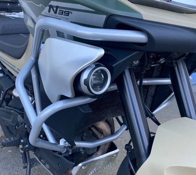 CFMOTO 800MT Padací rám JourneyMan, stříbrný