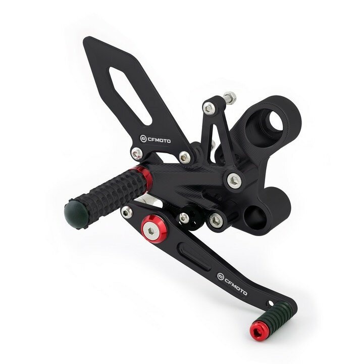 CFMOTO 800NK Sportovní stupačka - pravá