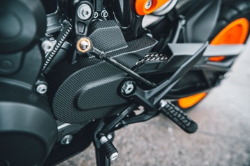 CARBON FRONT SPROCKET COVER