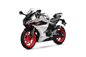 Motocykl CFMOTO 450SR 25 EU5+- Nebula White