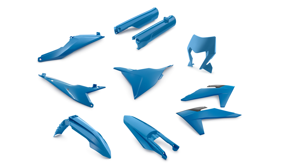 PLASTIC PARTS KIT
