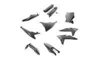 PLASTIC PARTS KIT