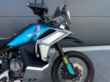 CFMOTO 800MT-X Horní padací rámy