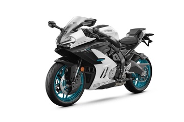 Motocykl CFMOTO 675SR-R E5+- Nebula White
