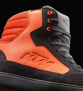 J-6 AIR SHOES 39