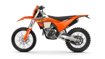 675604_MY26-KTM-250-EXC-F-90-left_KTM EXC_STUDIO