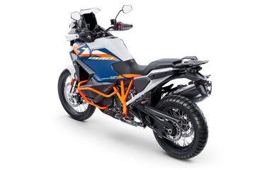 651800_MY25_KTM_1390_Super_Adventure_R_EU_Rear-Left_EUROPE GLOBAL