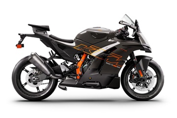 670071_MY26_KTM 990 RC R_STUDIO_US SPEC_STUDIO_USA