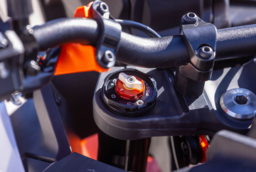 700130_MY25 KTM 390 ADVENTURE R _ ENDURO R - US Launch_MY25 KTM 390 ADVENTURE R _ ENDURO R - US LAUNCH