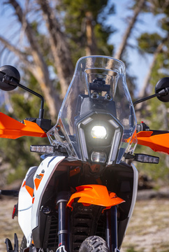 700168_MY25 KTM 390 ADVENTURE R _ ENDURO R - US Launch_MY25 KTM 390 ADVENTURE R _ ENDURO R - US LAUNCH