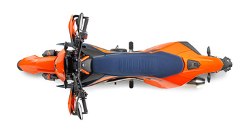 659453_MY26_KTM 690 SMC R_Top down view_EU_GLOBAL_USA_STUDIO