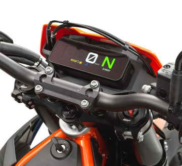 659437_MY26_KTM 690 SMC R_Detail dashboard_EU_GLOBAL_USA_STUDIO