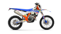 675040_MY26-KTM-450-EXC-F-6DAYS-90-right_KTM EXC 6DAYS_STUDIO