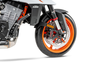626449_MY26_KTM 990 DUKE R_STUDIO_STUDIO_EU_GLOBAL_USA_STUDIO