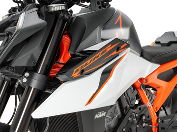 626453_MY26_KTM 990 DUKE R_STUDIO_STUDIO_EU_GLOBAL_USA_STUDIO