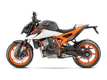 650248_MY26_KTM 990 DUKE R_STUDIO_STUDIO_EU_GLOBAL_STUDIO