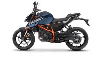729694_MY26_KTM 390 DUKE-Blue-90-left_EU_GLOBAL_IMAGES