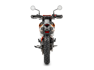 659790_MY25_KTM 125 ENDURO R_STUDIO_EU SPEC_Rear_04_STUDIO_EUROPE GLOBAL
