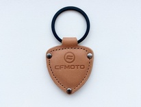 Kožená klíčenka CFMOTO (hnědá)
