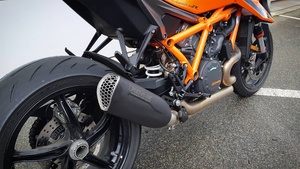 Výfuk REMUS NEXT černý nerez pro 1290 Super Duke R 20- 